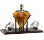 Diamante Decanter con Grappa Amarone Of e bicchieri 